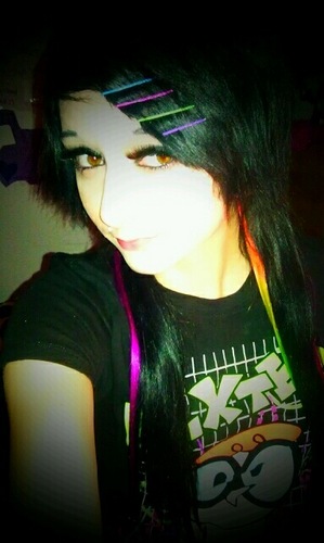 JennyDrops's profile picture. im a fucking scene queen bitches lol :3 
 and i fucking love mi haters ( GRR )
hit me up if you wanna chill :3 cookie dough  is  the shit btw : )