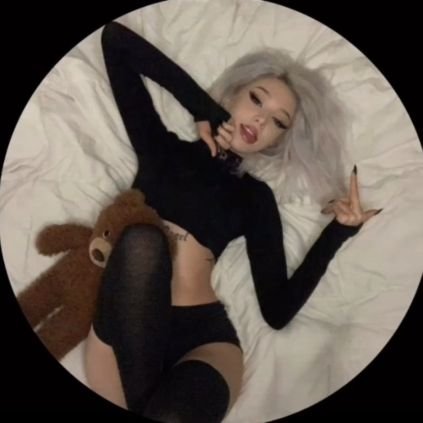 rosaparks10083's profile picture. Pron