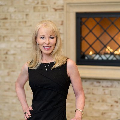 I’ve spent decades excelling in the competitive #Raleigh real estate market, earning a reputation as a #TriangleArea buyer, listing, and relocation specialist.