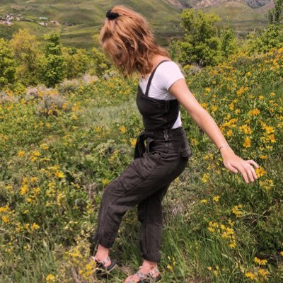 cyngard_'s profile picture. idek at this point