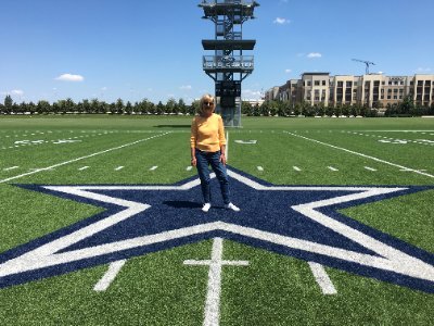 Blue dot in very red rural Texas. Businesswoman, wife, mother, grandmother. Always try to be kind. Love dogs, cats and the Cowboys! #VoteBlue