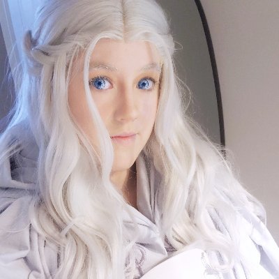Gamer, front-end dev, weeb, artist and cat lover.
Hopecore 🥰
She/Her