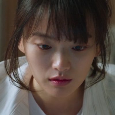 Kyu_0214's profile picture. (+) anger issues ✨nationality: half-kdrama/half-cdrama/half-kpop✨update: military wife (since 11/04/24) ✨minsan sn, minsan alien #DECEMBER2025 ☽̶☾