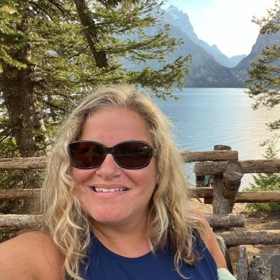 michelle_szpara's profile picture. 