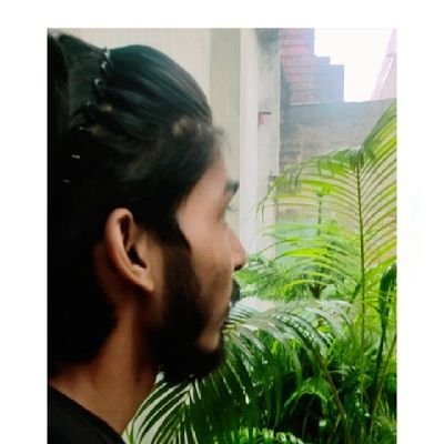 अक्सर टूटे हुए लोग ही
दूसरों को जोड़ने का हुन्नर रखते हैं ।😊😊❤
#_Likhta_hu