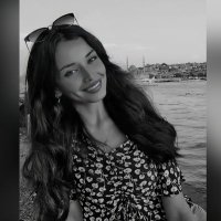 Esra (@ttroubledbabe) Twitter profile photo