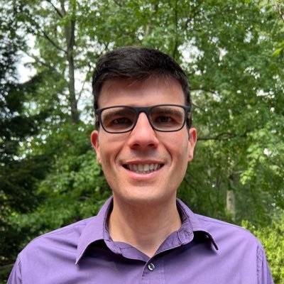 Asst. Teaching Professor at SU🍊St. John’s University Alum🍎He/his✏️Supports #teachers #writers #climate 🌱