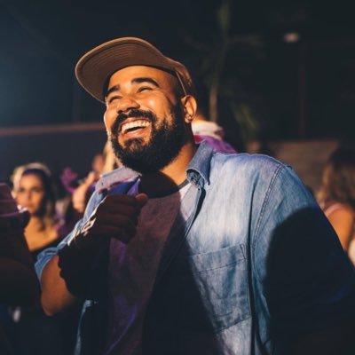 guilhermeleits's profile picture. Queria escrever algo legal aqui, mas não lembrei de nada.