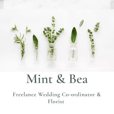 Award winning freelance Florist & wedding coordinator