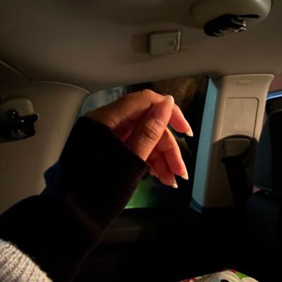 طالبة ذكاء اصطناعي بجامعة ام القرى🦾👩🏻💻 قائدة فريق التصوير في نادي الحاسبات 📸 وعضو في الفريق الاعلامي لنادي الروبوتات والذكاء الاصطناعي🤖❤️