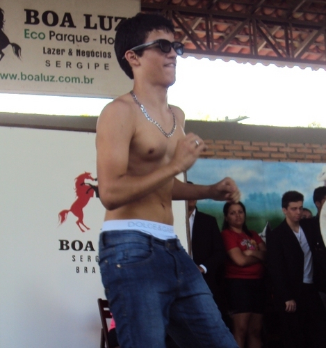 Acorde com Intuito de Sempre querer Mais e Mais *