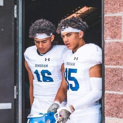 c/o 2026 - Bingham High School 
Arona: QB #3
Arami: WR/DB #6 
instagram: @kailitwins