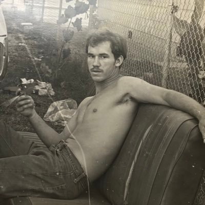 phxdlr's profile picture. Proud Pureblood, #MAGA #ProLife #NRA #1A #2A This is definitely a NO SPIN ZONE! Christian conservative, gun rights