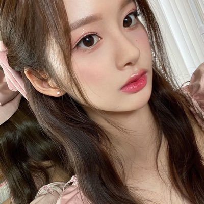 ⠀⠀#⃞ ⠀⠀jugando al roblos con jeong tzuyu sully yunjin i minji