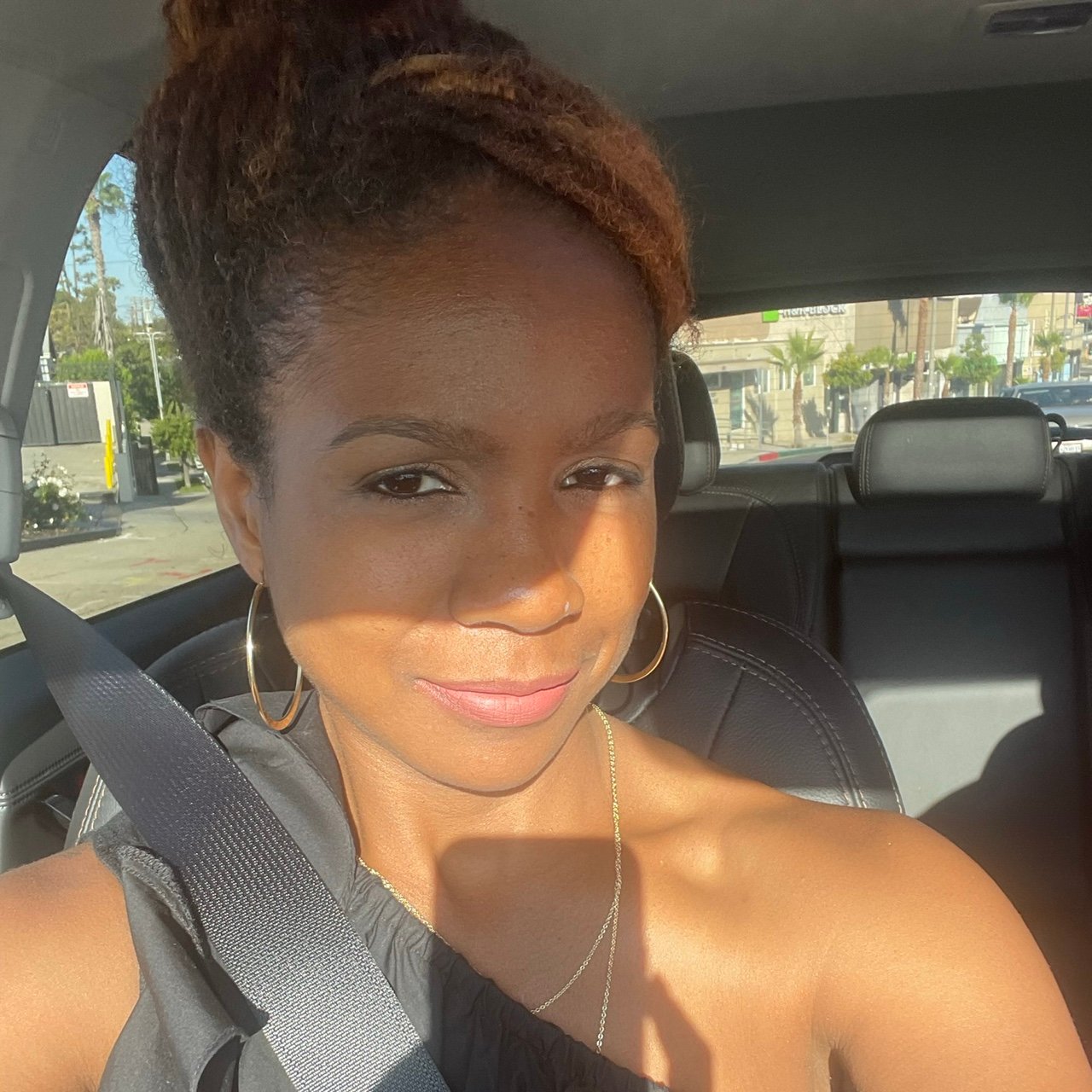 J_Bax's profile picture. Proud Jamerican.avid reader.frequent flyer.concert attender.Left wing liberal. Equal marriage supporter.Jesus Christ lover