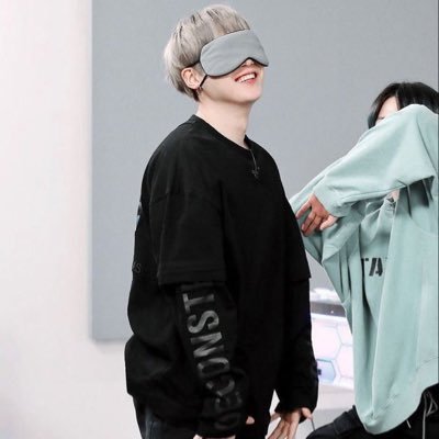 Skylighdow's profile picture. 