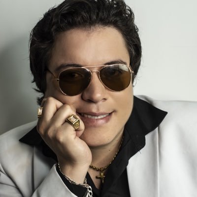 Mcbrian Gibson Cantante y Guitarrista Homenaje a #HectorLavoe De Falcón - Venezuela En Guayaquil ~ Ecuador