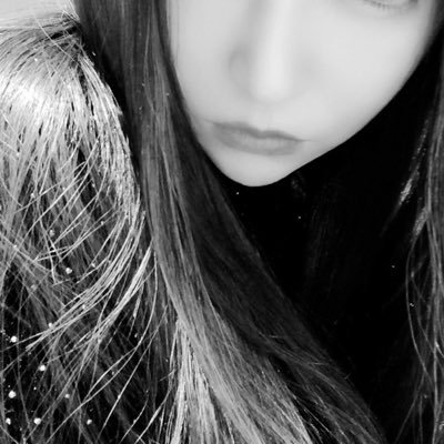 たまに鍵垢✺⋆* パワモバ( ˙꒳ ˙ )キリッ。最近キングダムどハマりw実写とアニメ毎日鑑賞中ꉂ🤭︎💕︎銀魂も好きwみゆ.→ #パワモバ #天照鯖 #精霊師 他サブ色々。 みゆ→ #パワモバZ #祖龍鯖 #精霊師