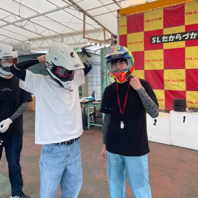 demencion410's profile picture. ぐにゃあっ