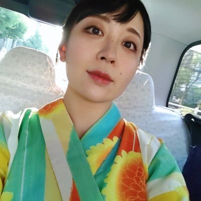 紗織です。
演劇ユニット  ひょっこり船のメンバー。
劇団☆紗織主宰。
劇団GuReM♂♀Nの照明staffもやったりしてます。舞台女優。俳優。
趣味はジョージアンダンス🇬🇪