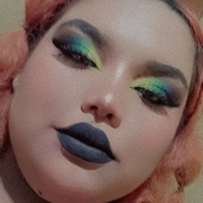 Si no puedes ser poeta, sé el poema🌈🖤
Mxli BC 🌵 27 años 💛 Bisexual🌈👭 Cáncer ♋
ig: @Madamenadaimporta 👀
ig: @Amairanimakeupbeauty 🖤