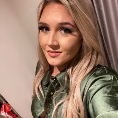 shannonnewman_'s profile picture. NHS - community mental health worker  👩‍⚕️ ❤️