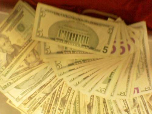 momma need a house baby need sum shoes... Hustle Hustle Hustle HARD!!!!