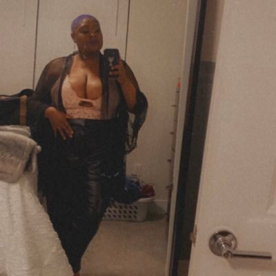 jalanicasey's profile picture. Imperfections are beautifully human. She/her.