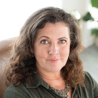 Kimberley MacKenzie, CPCC,ACC, Her/She Profile