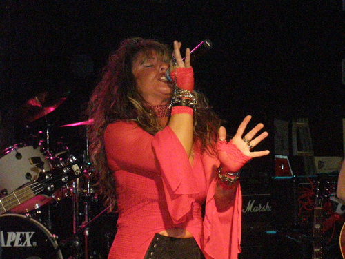 A Beautiful Voice With Much Versatility !!!🎶🎶🎶   Sandra Covers Many Genres' 🎶🎤🎼🎧🎶🎶