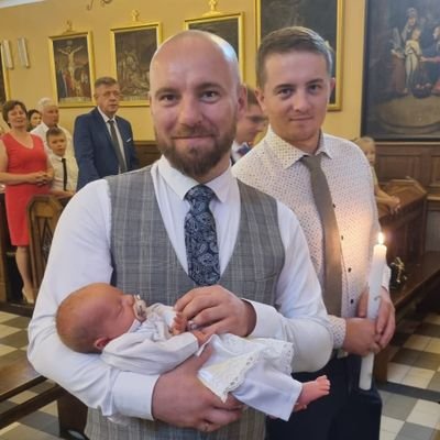 tomaszwar's profile picture. Mam swoje zdanie na każdy temat, zwykle nie za mądre ale moje! Kibic Wisły Kraków, czyli trochę romantyk trochę masochista.