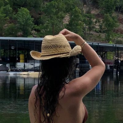 rachaelbert's profile picture. 