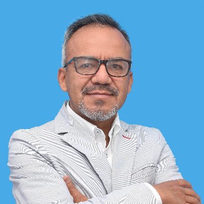 Yeshúa HaMashía!!! Scout de corazón, piloto de carros RC a escala, ciclomontañista, trabajador incansable, Ex jimenista de corazón, UPTCista de convicción.