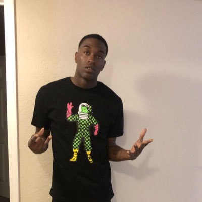 BlueStoMike1's profile picture. Gods son #LLLeroy#LLZell