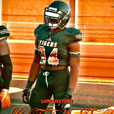 Co 23’ | 6’0 | 205lbs | Sam Houston High-school Texans- Pos(LB,RB,,S)5️⃣ TRUTH, FREEDOM, JUSTICE, LOVE, n PEACE