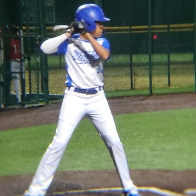 2025 University High school 6'1 175lbs. RHP, CF/ INF 3.1 GPA#Uncommitted
USALucas123@gmail.com
Account co-managed by dad @Ny2flDoni