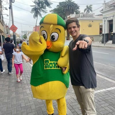 Soy yo y mi déficit de atención contra el mundo.
Zampedri enjoyer