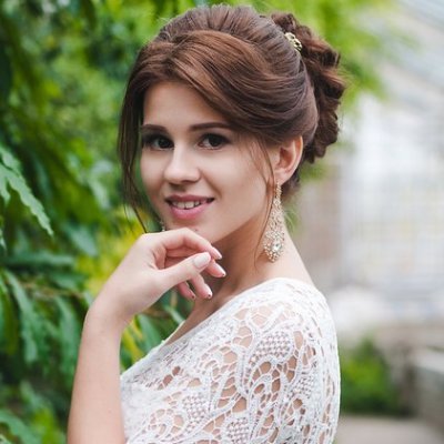AmyHamiIton's profile picture. Trying to use news in trading
