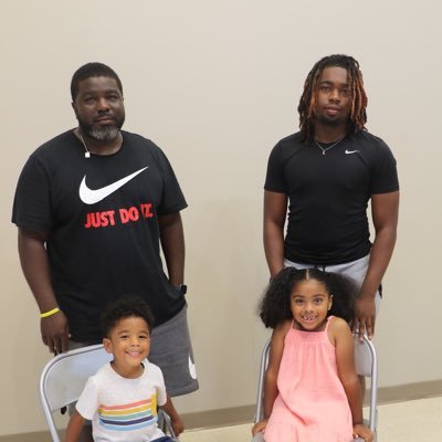 Proud father of 3 GREAT kids - 3Fs-Faith/Family/Football--Associate Head Coach & Defensive Coordinator @ Mary Carroll High School