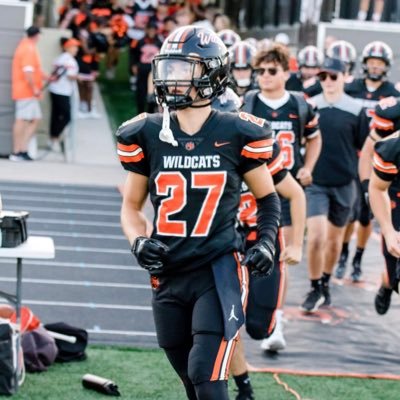 VAHS 24’| FS/T&F | 5’9 |160| 3.78 GPA