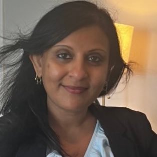 Storytelling consultant and a mentor. Passionate about human potential and human journey!