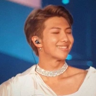 25, she/her. reading fan acc. this acc engages with 🔞 content- official accounts and accounts without age in bio will be blocked. locked when inactive.