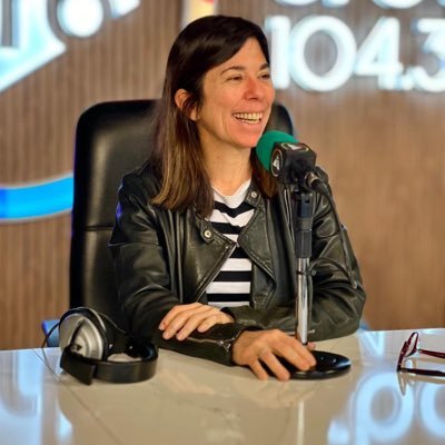 Periodista, madre x 2. Madrugo por y para @DeAcaEnMasok en @urbanaplayfm. Autora de no ficción; redes sin fines de lucro.