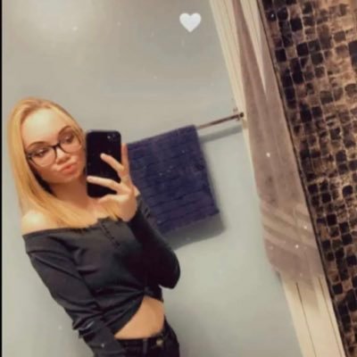 CutesimYT's profile picture. 