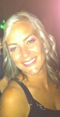 Ginmelan's profile picture. Professional Esthetician, french canadian, runner, artist, business woman, dogs...red wine, founder of Ginette Melanson Fine Art and co-founder of Gin&Julz