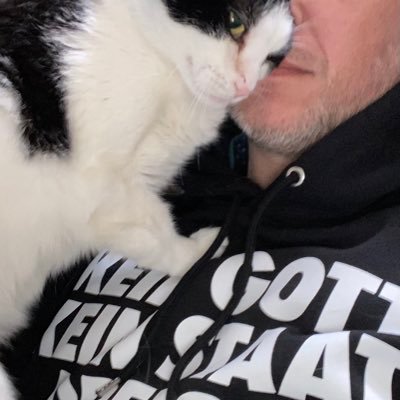 J3rryenteignet's profile picture. Ich will nicht mehr nur für Autobahnen und Braunkohleabbau tätig werden...