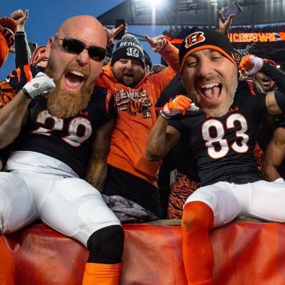 Joint account of the Jungle Jerks:
@unclemadden + @remyvongoon + @zackbujazia 

Paying homage to the Bengals' Jerk Hotline (513) 381-JERK 🐅