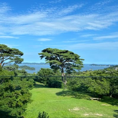 当たり前にテレビで見ていたSMAPを失った時、すごく好きだということに気づきました。中居くん大好き。中居ヅラ。SEEDリアタイ勢。アスカガ民。30代後半。元々SMAPで作ったアカウントで他ジャンルも見ています。日本が好きです。大量移民政策反対。日本のためのメディア切望。参政党、日本保守党支持。保守系は仲良くしてほしい。