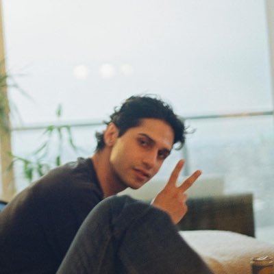 Kaveh Akbari Profile