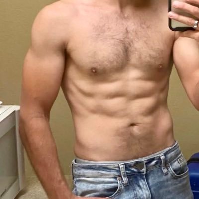 SurferKid04's profile picture. California born and breed, film 🎥 content with other🤼‍♂️https://t.co/SJjtiWMUIk subscribe today to see my daily content.